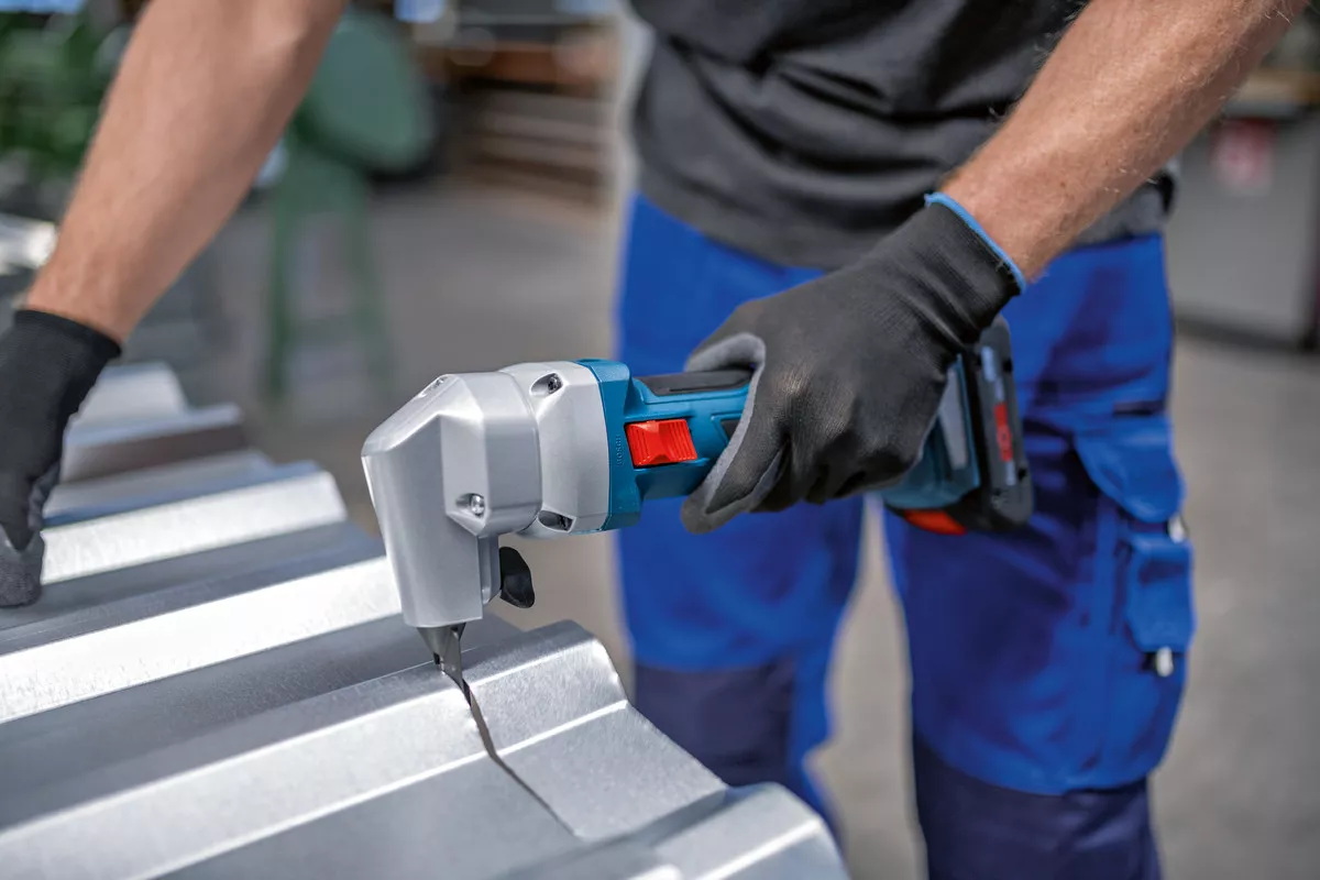 Grignoteuse sans fil GNA 18V-16 E Bosch version solo